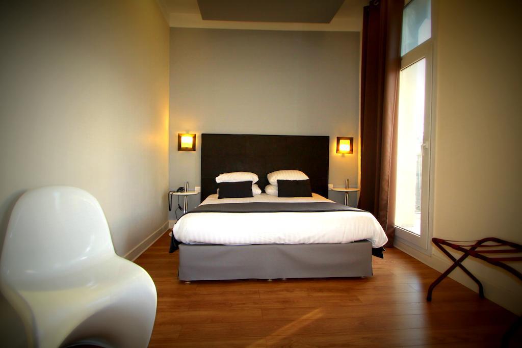 Hotel Amiraute تولون المظهر الخارجي الصورة